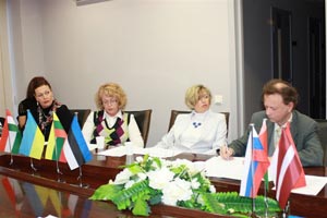 T. Nosova, V. Selenevich, N. Sotikova and J. Zielinsky.